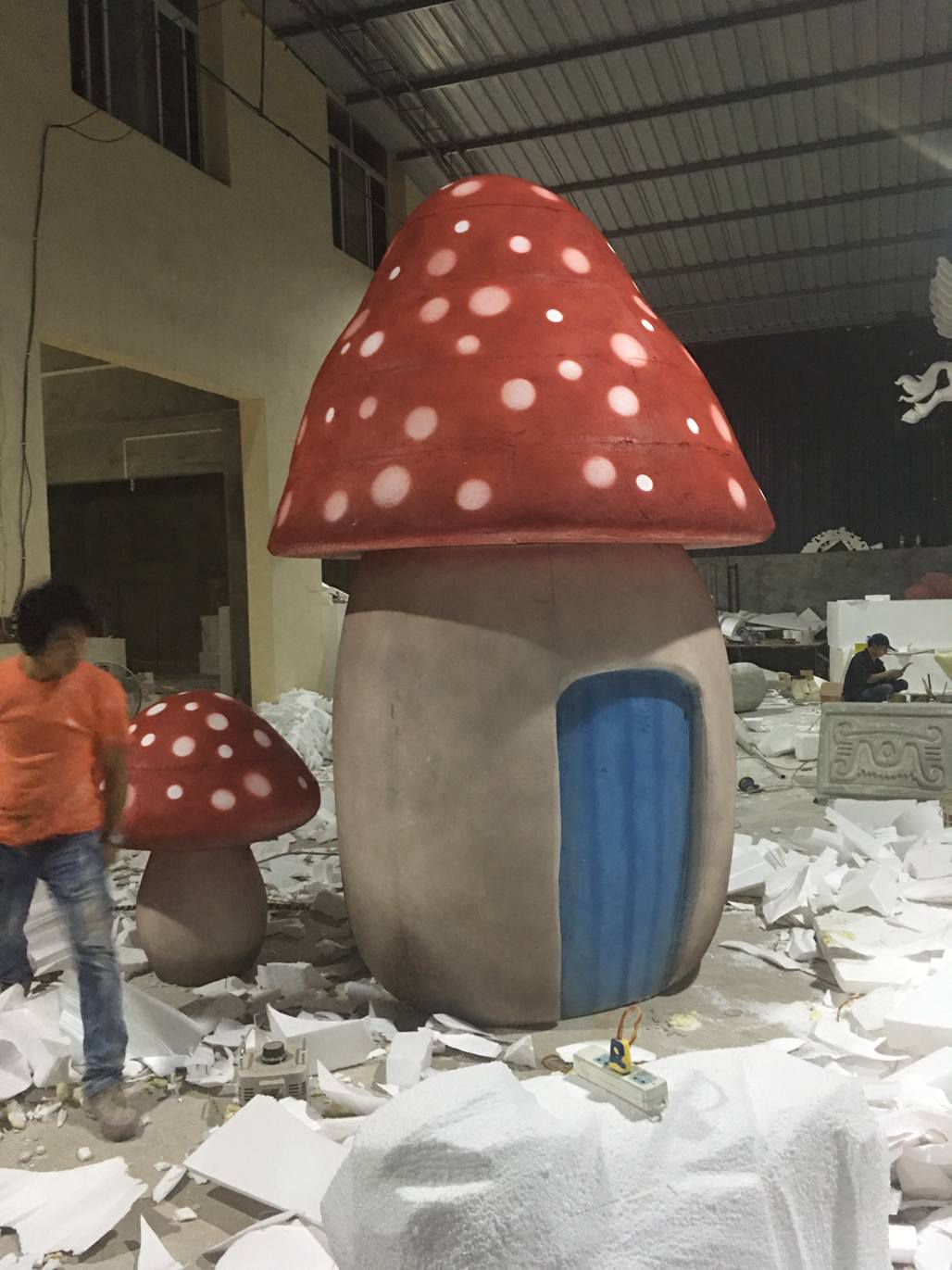 重庆泡沫雕塑-案例展示-蘑菇房子